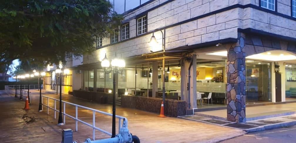 Lumut Suites Kültér fotó