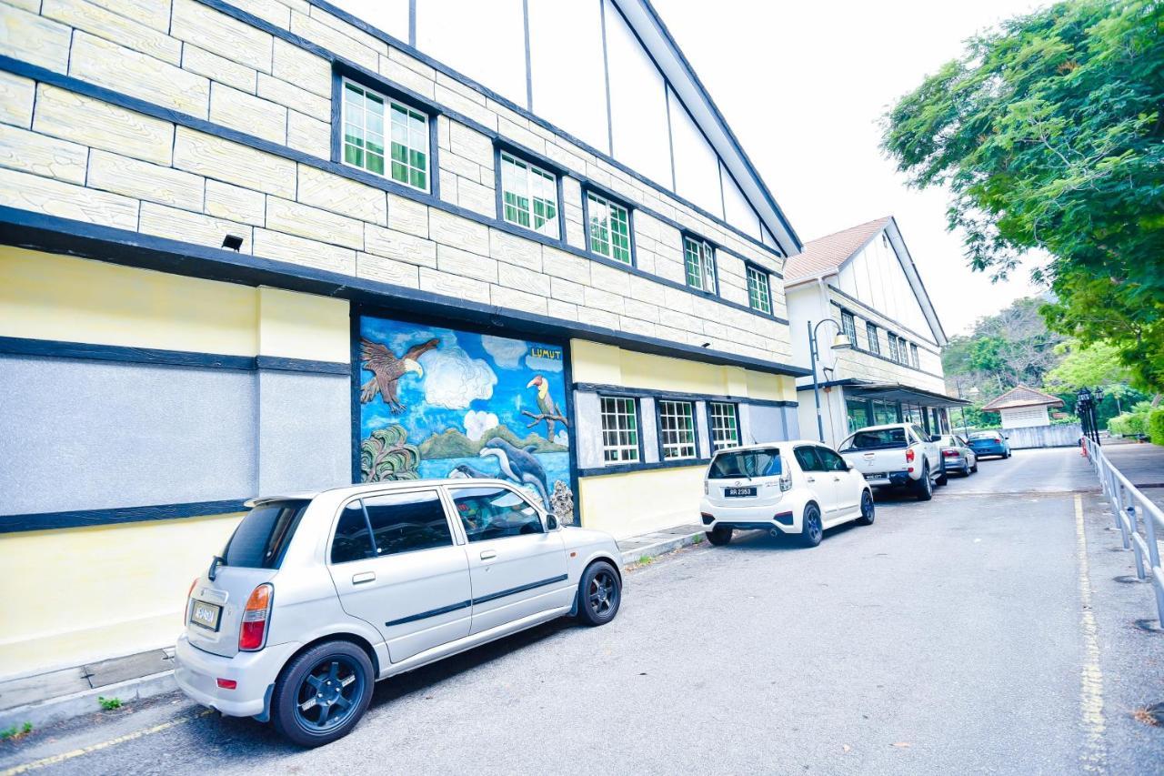 Lumut Suites Kültér fotó