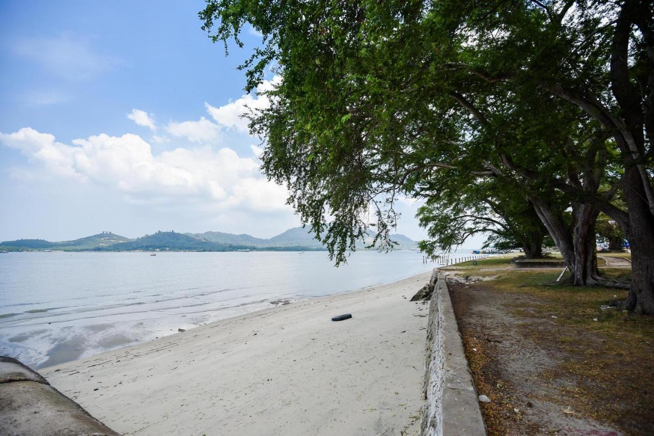 Lumut Suites Kültér fotó